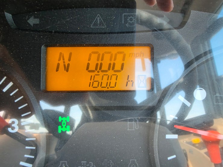 2022-kubota-m7060-image-15