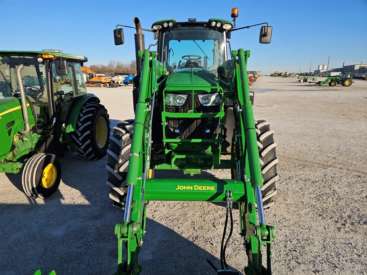 2024-john-deere-6175m-image-4