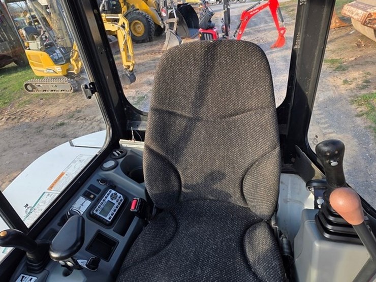 2019-bobcat-e55-image-63
