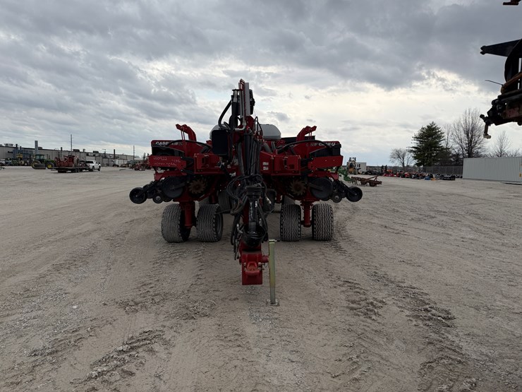 2013-case-ih-1265-image-2