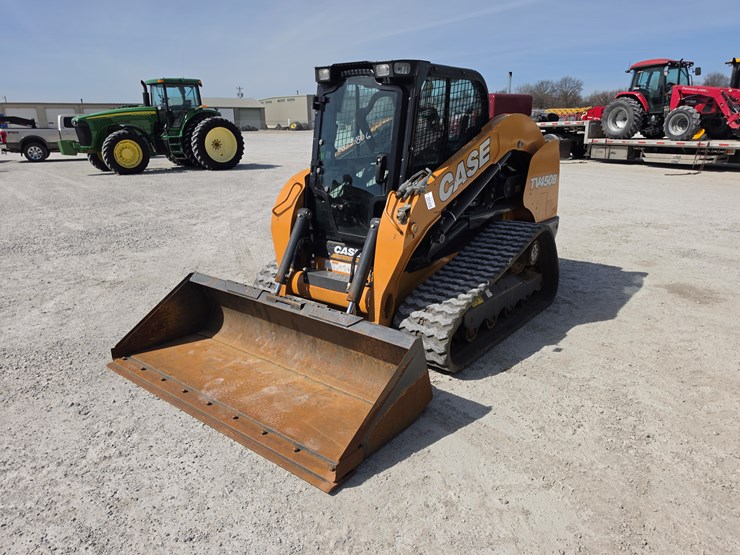 2023-case-tv450b-image-25