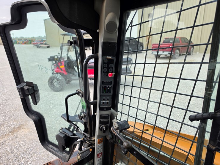 2017-case-sr175-image-11