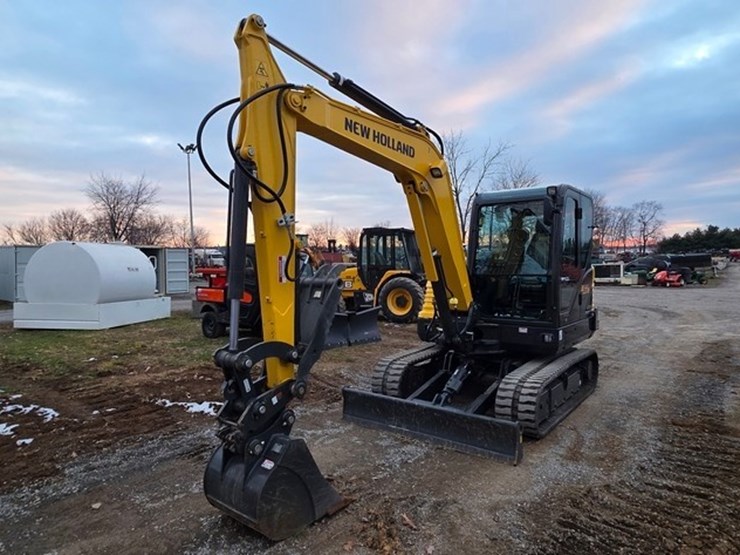 2020-new-holland-e57c-image-1