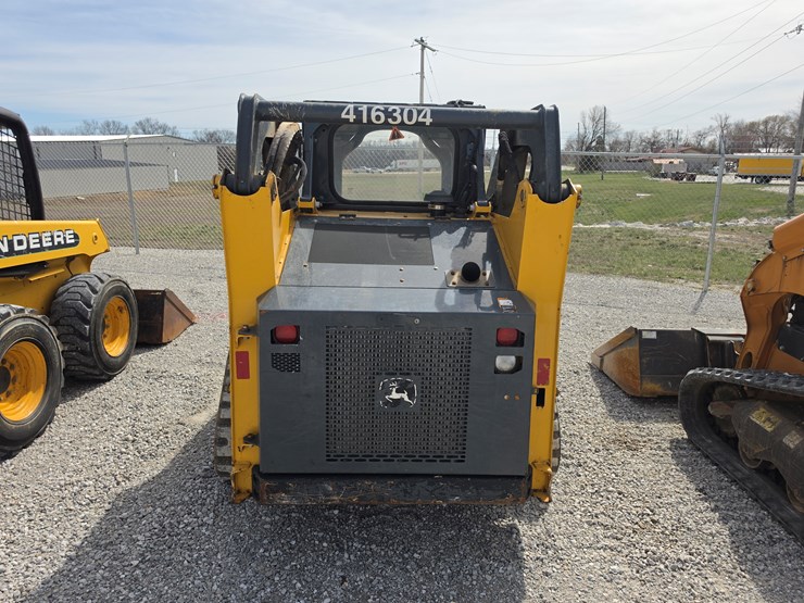 2022-deere-317g-image-18