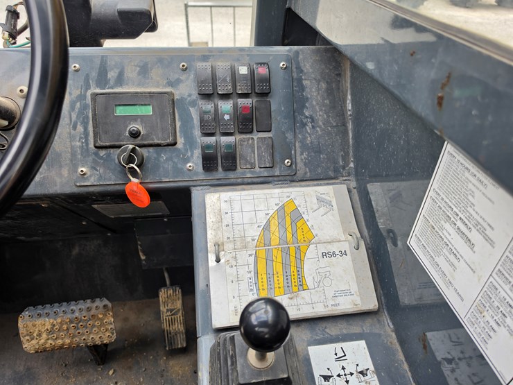 2017-gehl-rs6-34-image-10