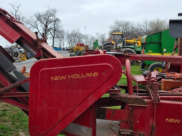 new-holland-273-image-16