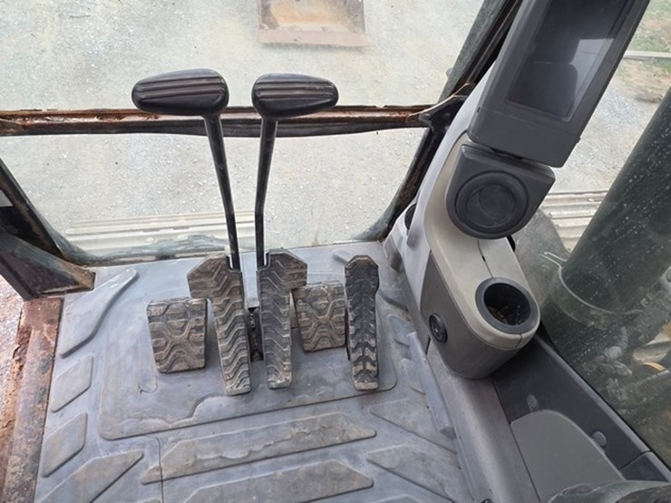 2010-caterpillar-312d-image-70