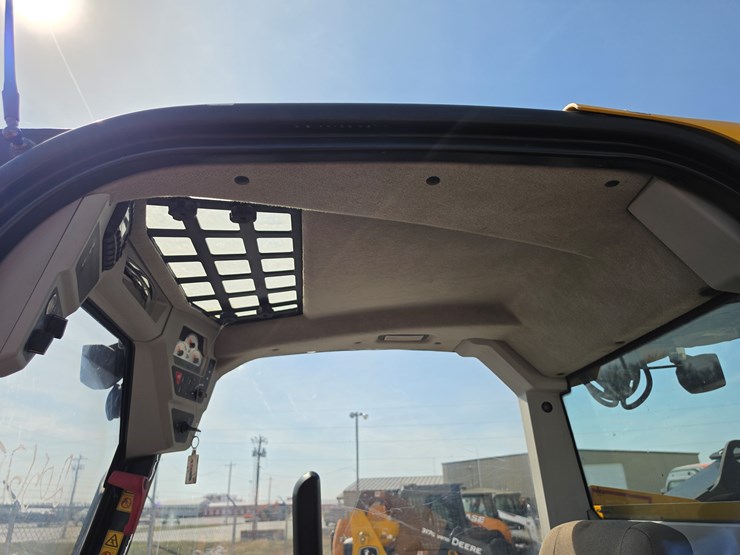 2017-jcb-260t-image-18