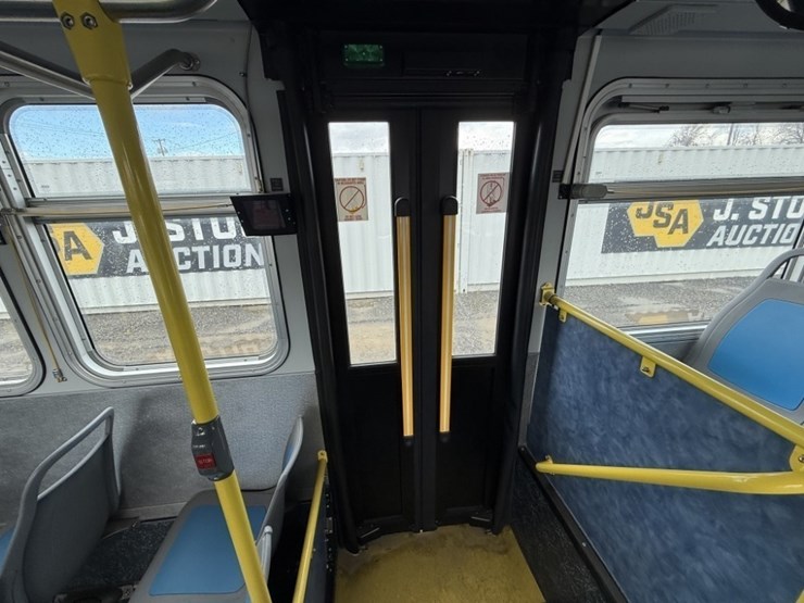 2012-gillig-40'-electric-transit-bus-image-22