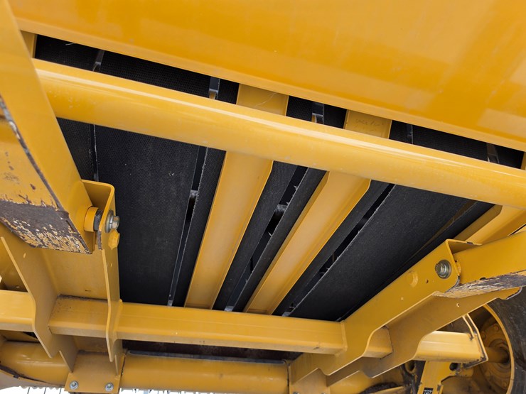 2016-vermeer-604n-image-8