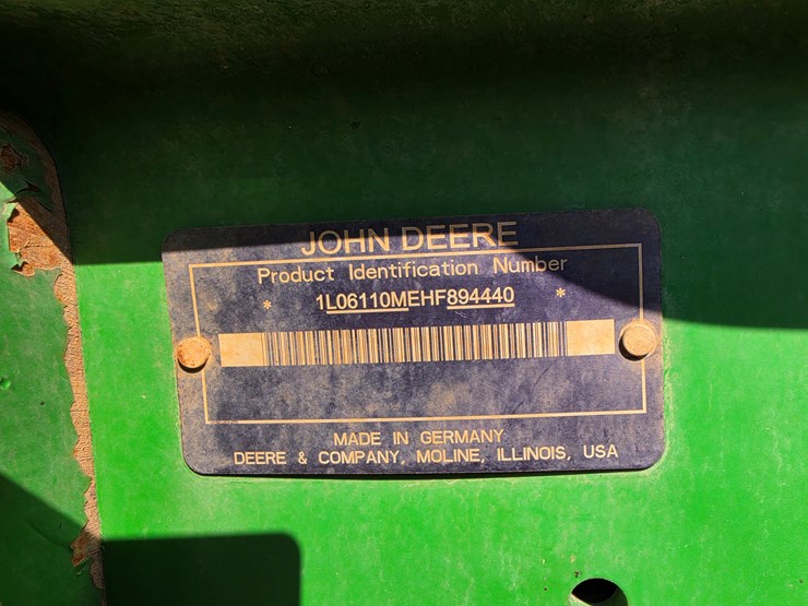 2017-john-deere-6110m-image-9
