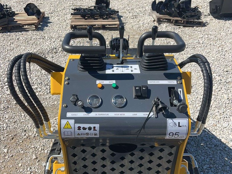 2026-sdlanch-dll60-mini-skid-steer-image-12