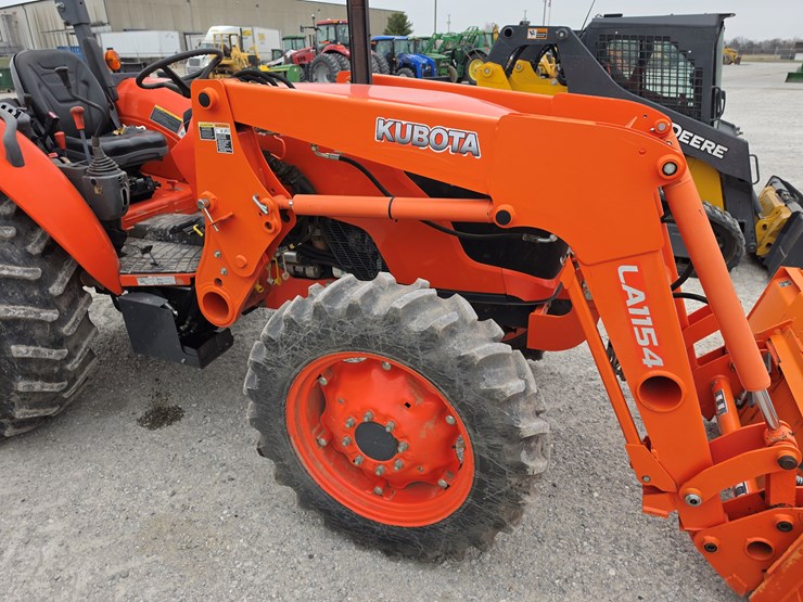 2014-kubota-m6060-image-21