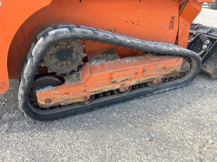 2021-gehl-rt105-image-11