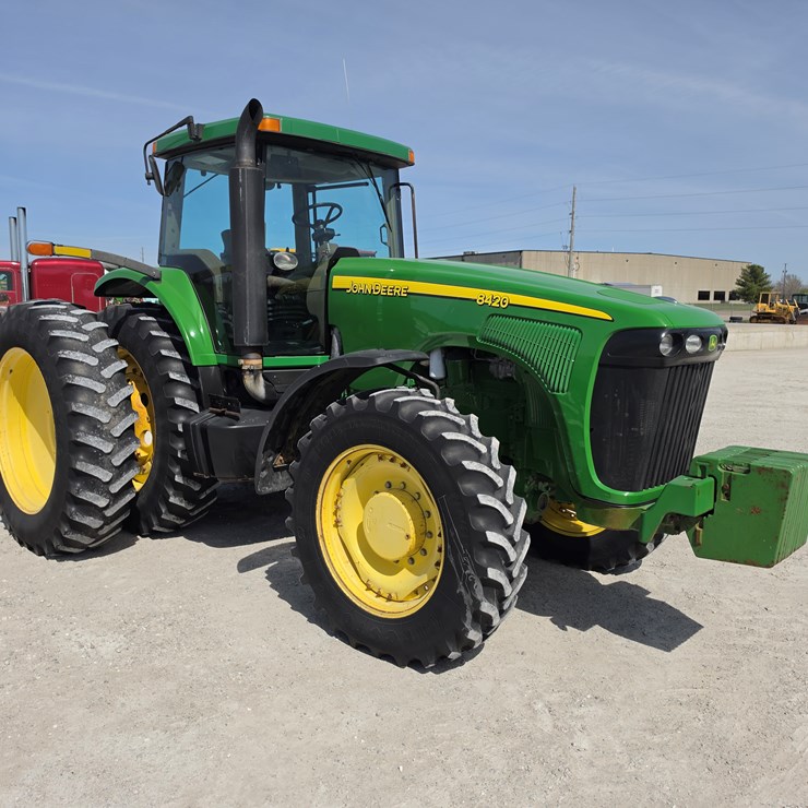 2002 JOHN DEERE 8420