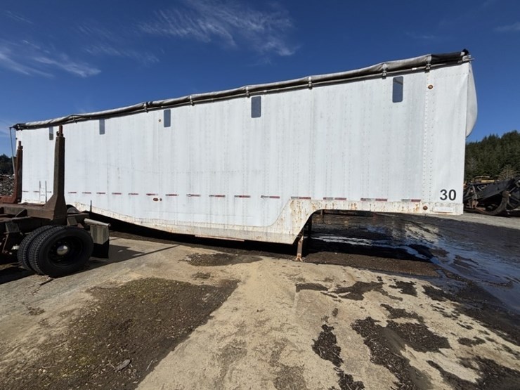 1991-columbia-tri-axle-possum-belly-chip-trailer-image-6
