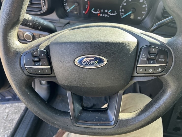 2020-ford-explorer-image-29