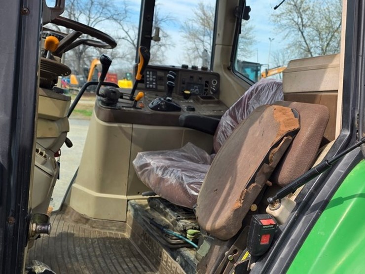 2002-john-deere-6420-image-52