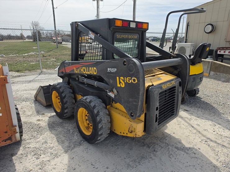 2005-new-holland-ls160-image-17