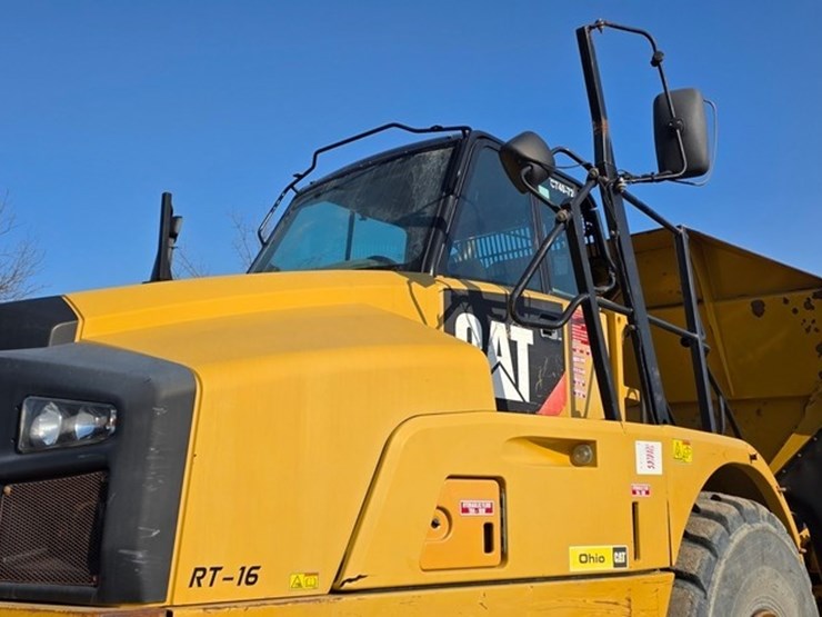 2014-caterpillar-740b-image-7