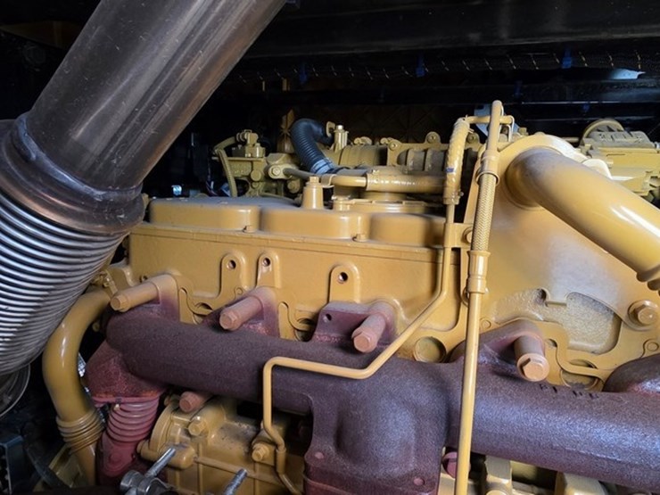 2024-caterpillar-930-image-53