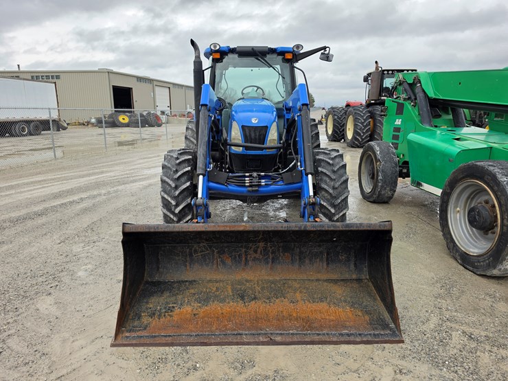 2010-new-holland-t6020-image-2