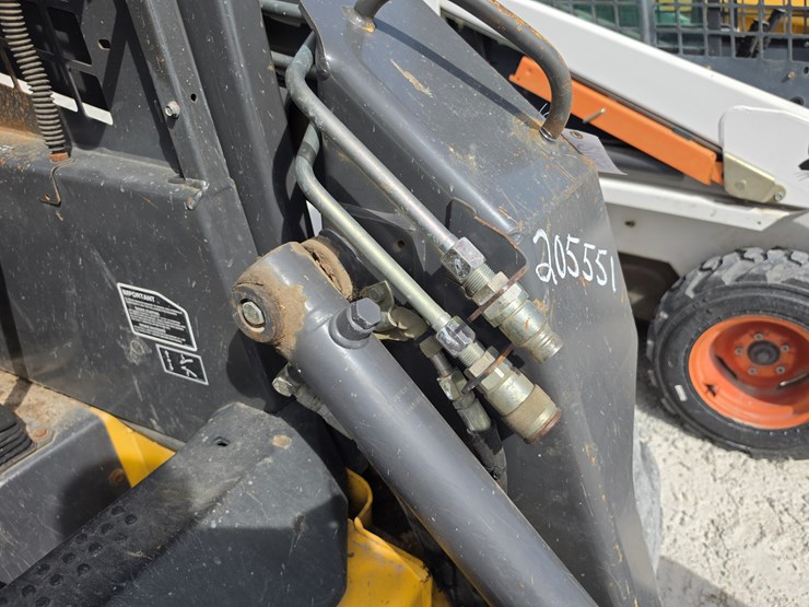 2005-new-holland-ls160-image-6