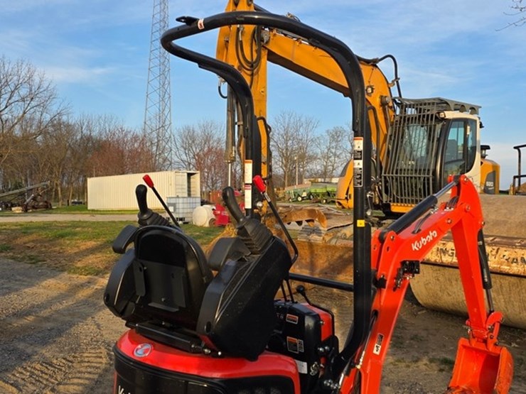 2023-kubota-u10-5-image-19