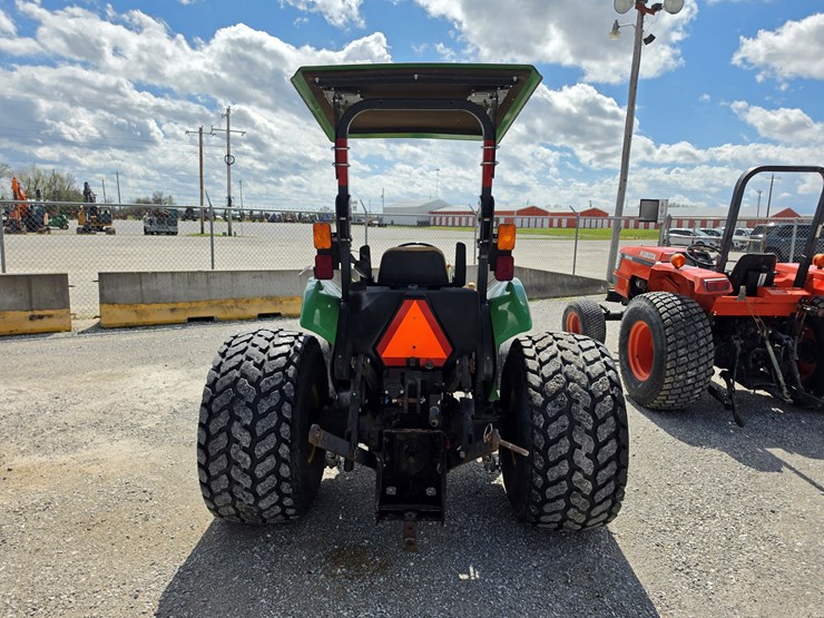 2004-john-deere-5220-image-12