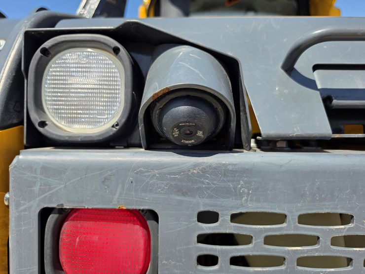 2023-deere-325g-image-18