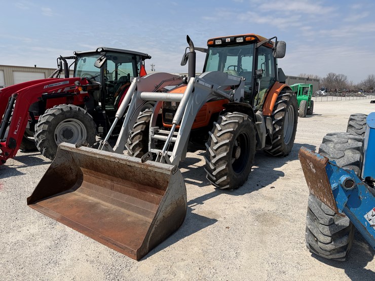 2004-agco-rt100a-image-24