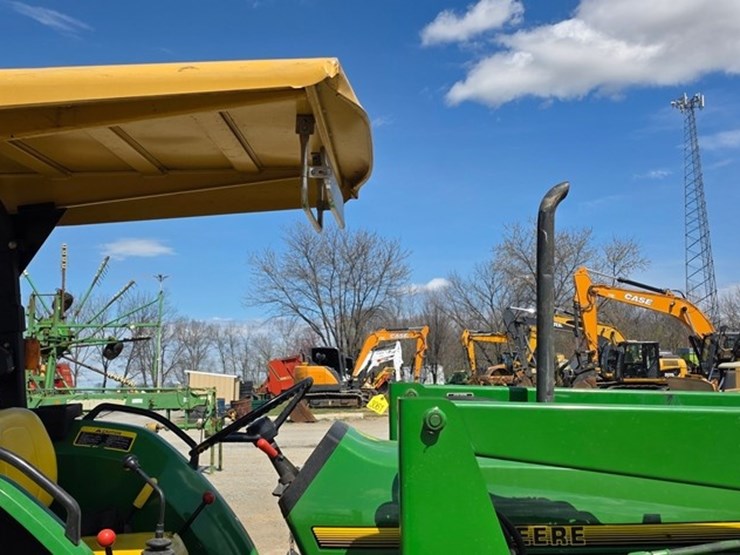 1995-john-deere-5200-image-12