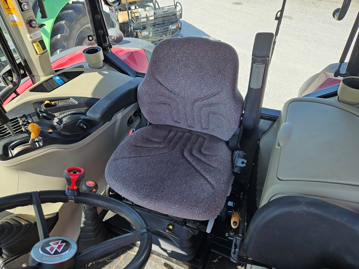 2019-massey-ferguson-6713-image-17