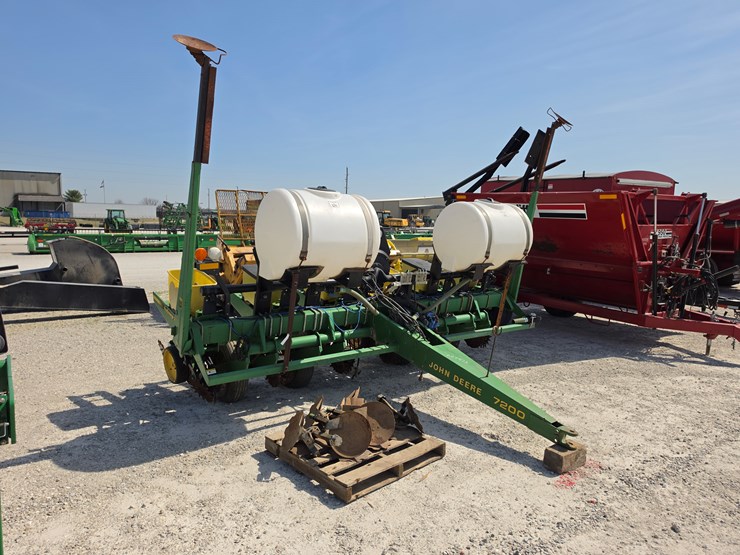 1988-john-deere-7200-image-17