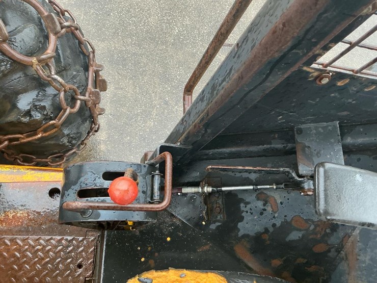 1989-john-deere-640d-image-28