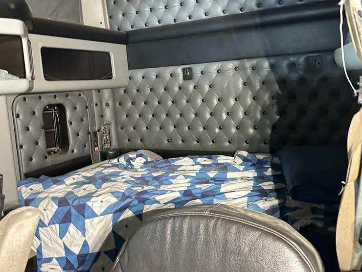 1996-kenworth-t600-image-31