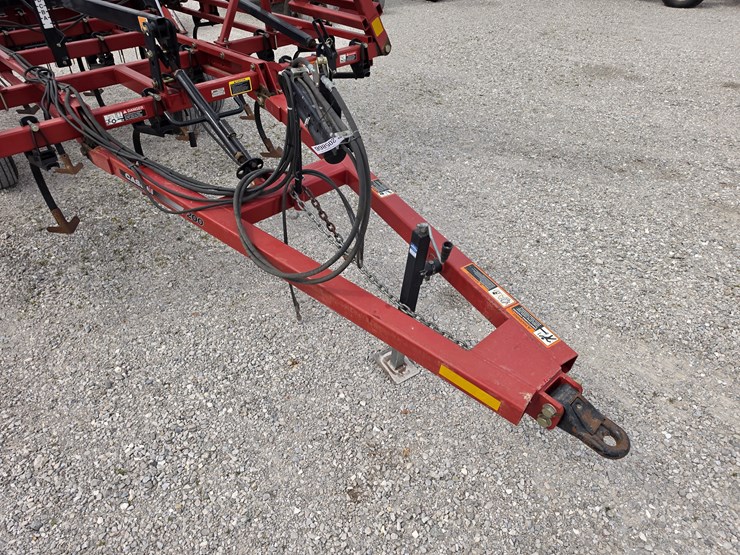 2011-case-ih-200-image-2