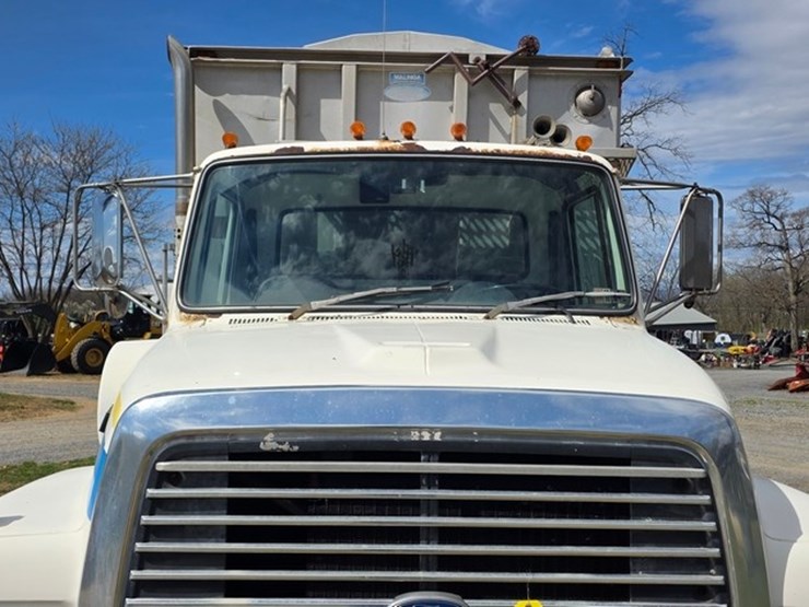 1991-ford-l9000-image-40