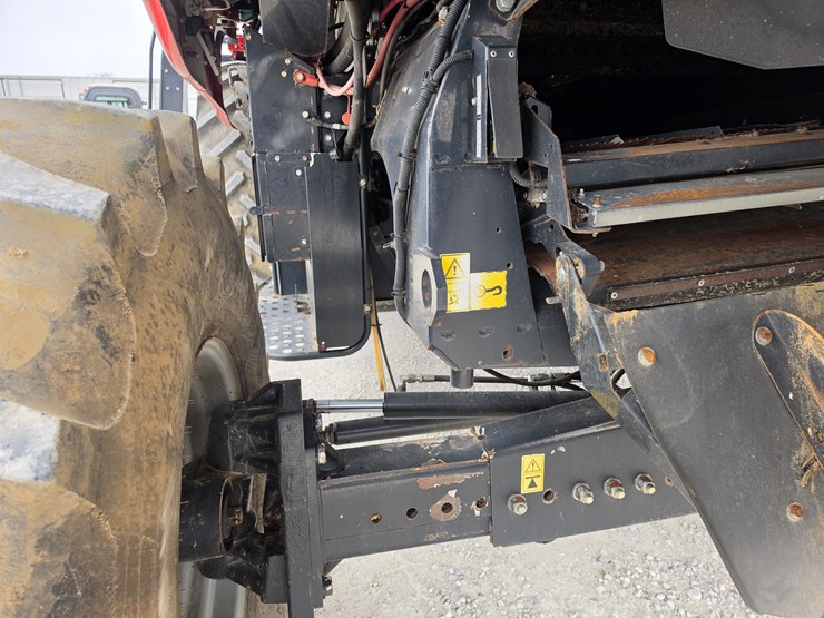 2013-case-ih-8230-image-16