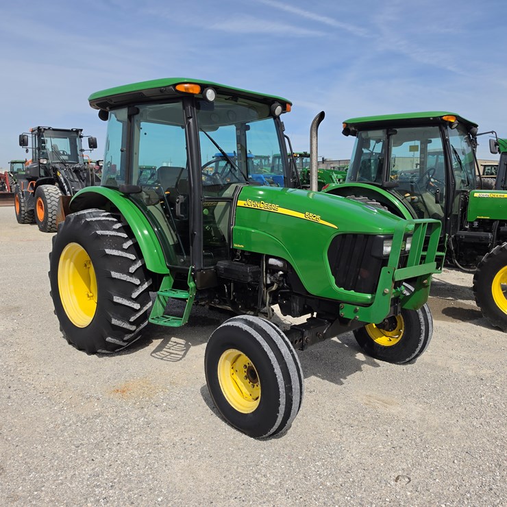 2005 JOHN DEERE 5525