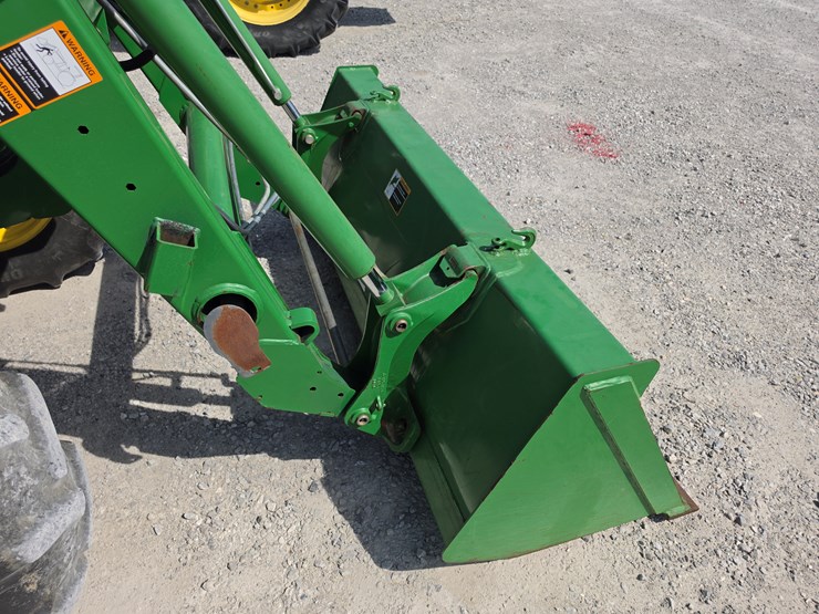 2009-john-deere-5101e-image-6