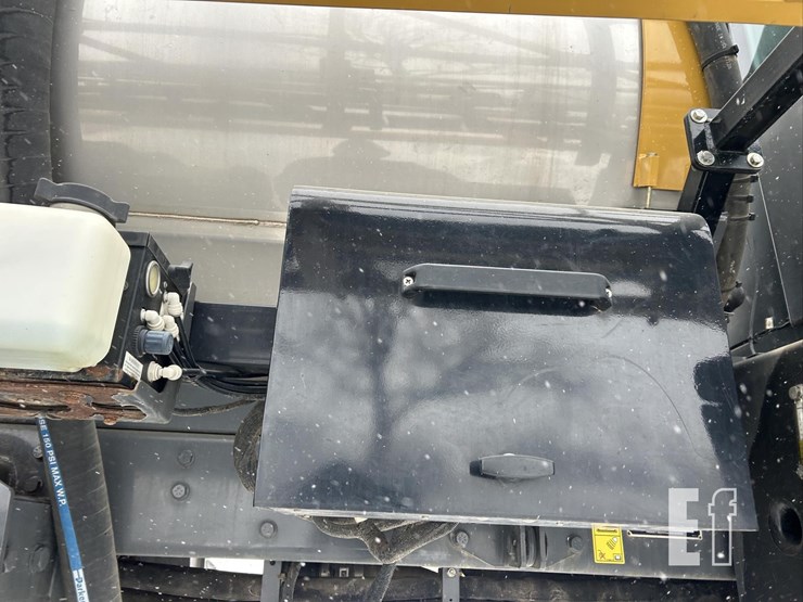 2012-ag-chem-rg1100-image-35