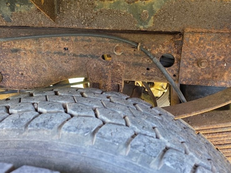 2000-ford-f450-image-17