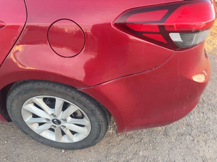 2017-kia-forte-lx-/-s-sedan-4d-image-10