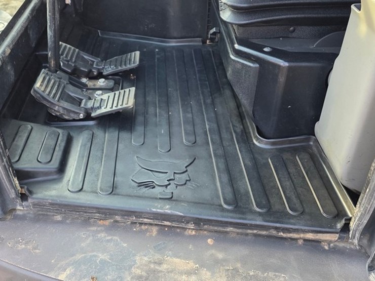 2019-bobcat-e55-image-57