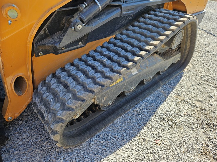 2024-case-tv450b-image-23