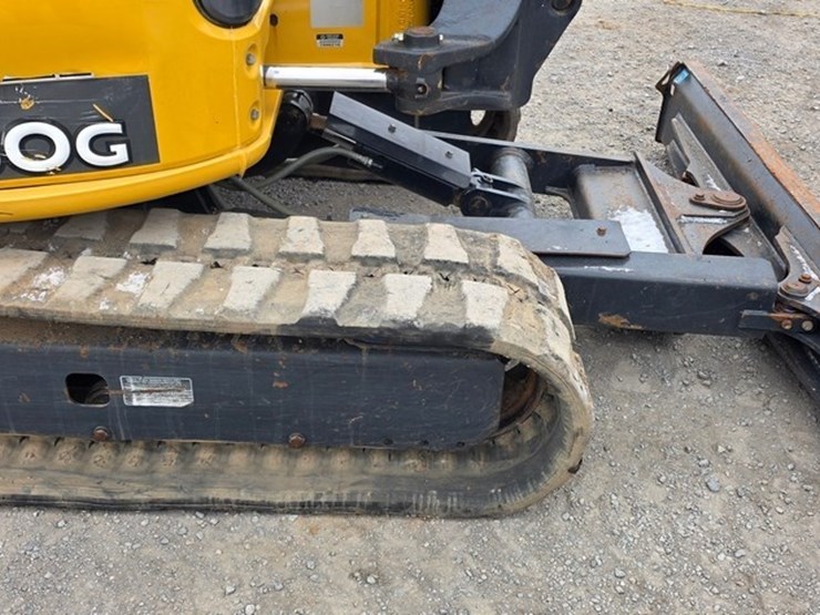 2019-deere-50g-image-30