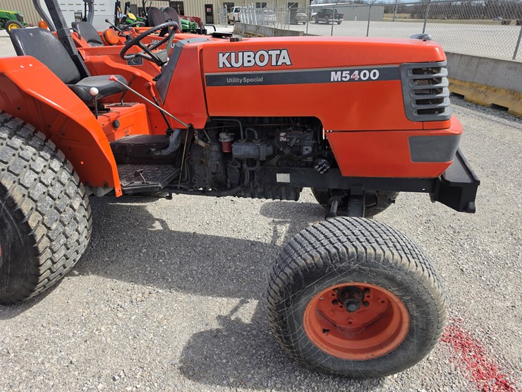 kubota-m5400-image-17