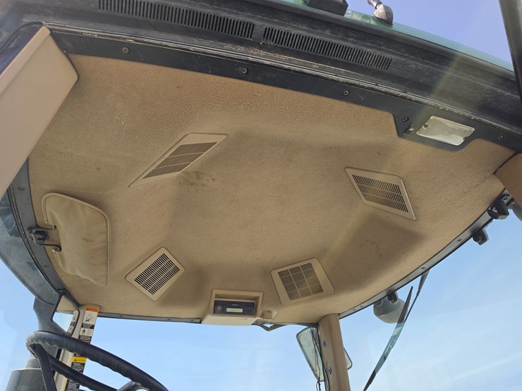 2002-john-deere-8420-image-12