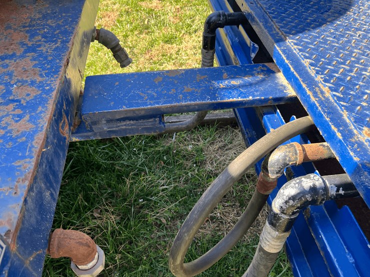 frick-steam-locomotive-with-track-image-111